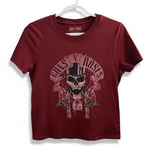 Guns N' Roses Graphic Tee in Burgundy